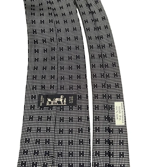 SOLD HERMÈS Authentic 100% Silk Blue H Logo Print Three Folded Hand Sewn Tie - Picture 9 of 14